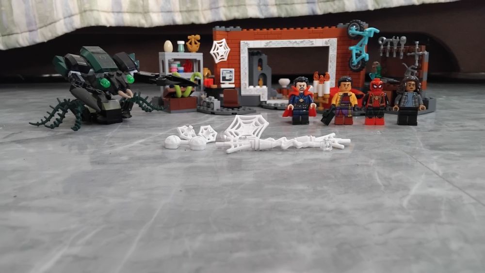 Lego Ninjago, Lego Marvel. Seturi complete. Ca nou. Pentru copii