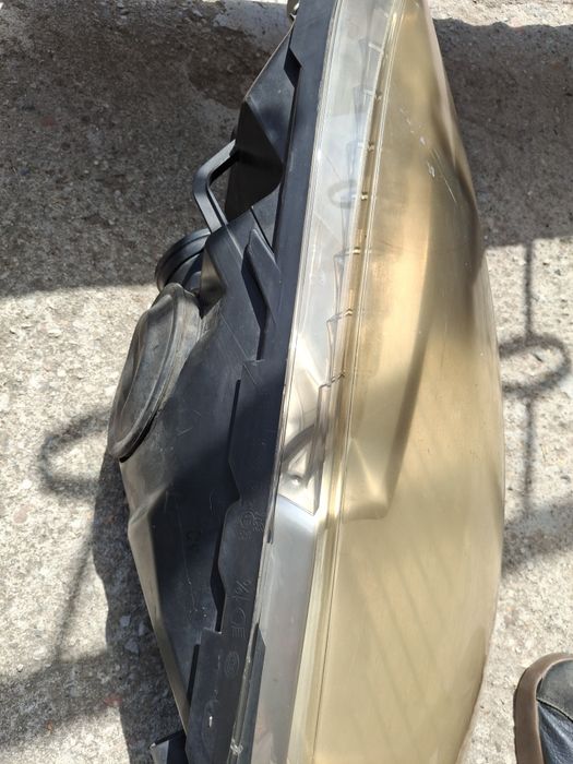 Фарове за citroen c4 grand picasso 2009