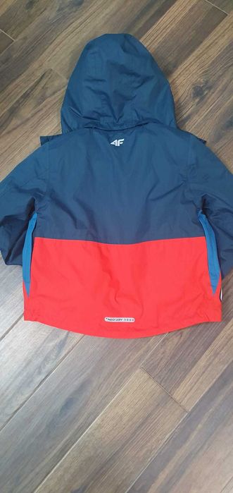 Geaca de iarna 4F neo dry 5000, pt 7 ani