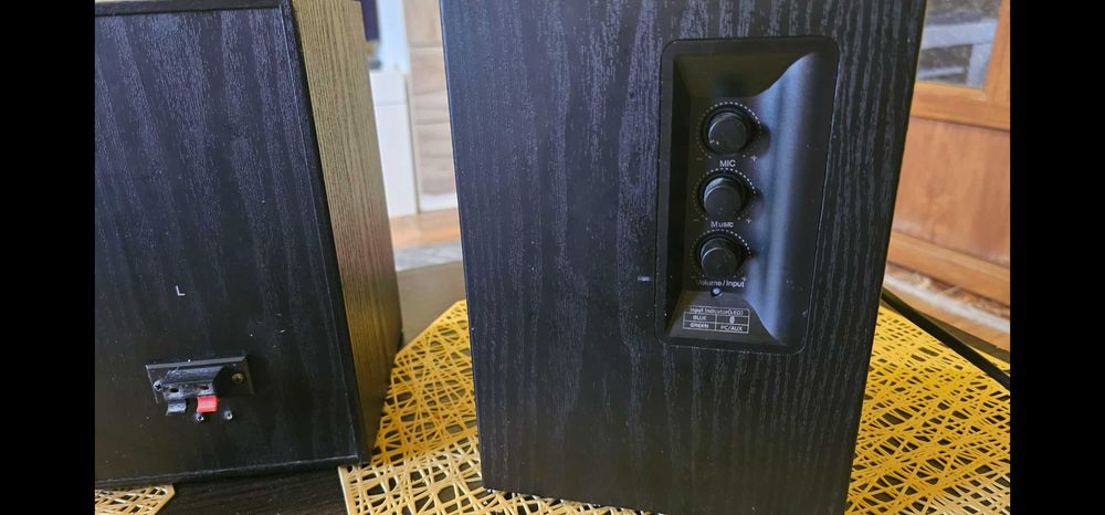 Edifier R1580MB Boxe Active Bluetooth 42W RMS - Stare Excelentă