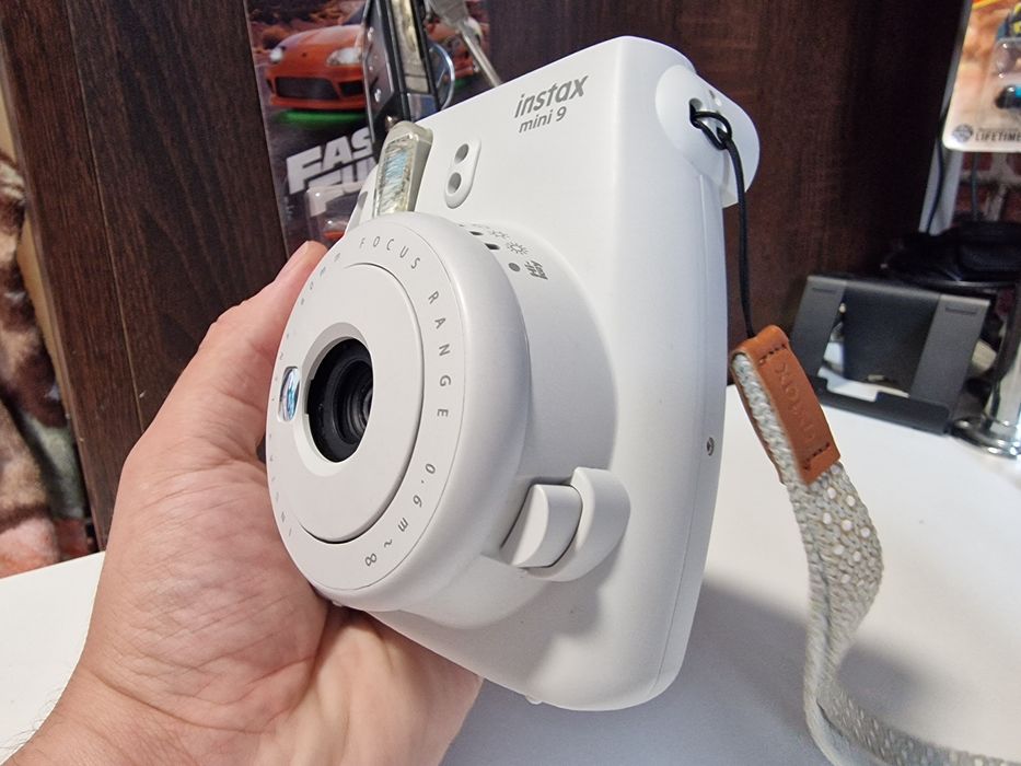 Aparat foto instant Fujifilm Instax Mini 9