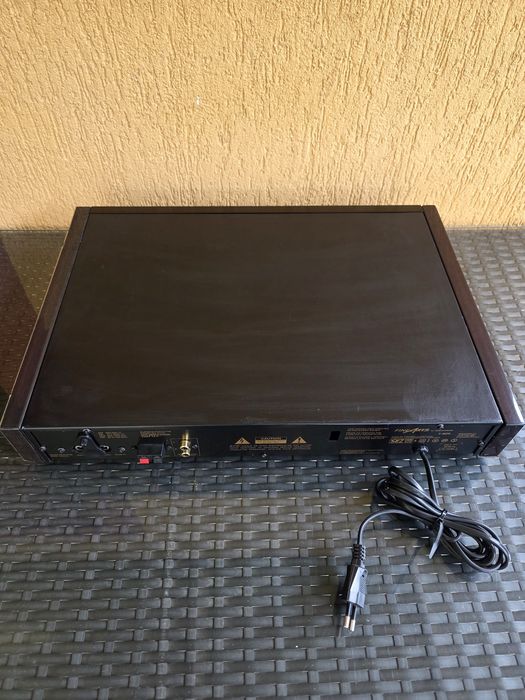 Grundig Fine Arts T-905