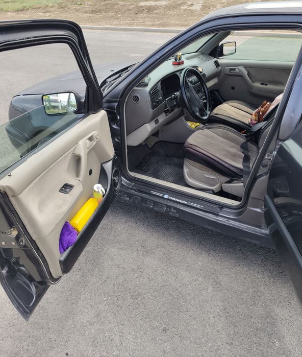 Срочно продаю машину