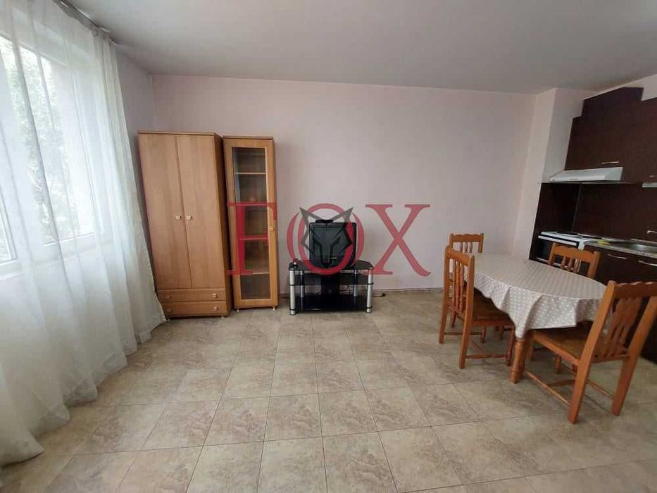 Дава се под наем Двустаен апартамент в Варна, Лятно кино Тракия - 70 кв.м за 408 € - Снимка #2