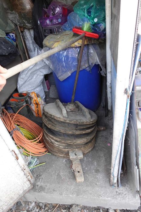 Suflantă de piele și lemn