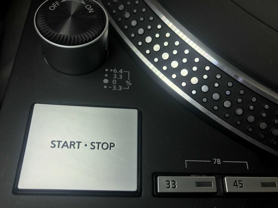 грамофон Technics sl-1210GR