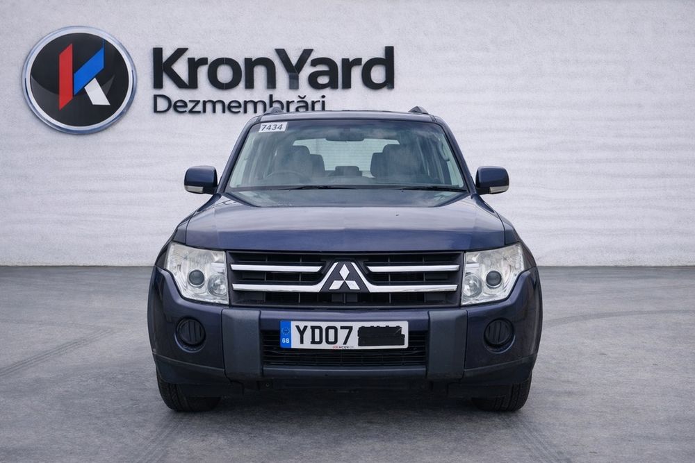 Dezmembrari dezmembrez  Mitsubishi Shogun Pajero - 3.2 D 4M41