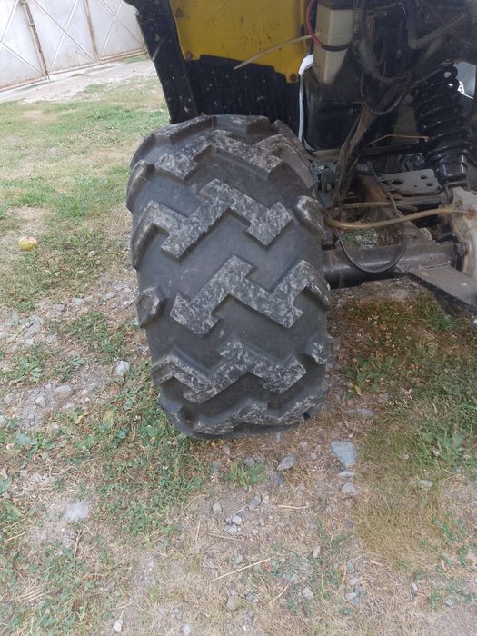 Vând ATV LinHai Galben