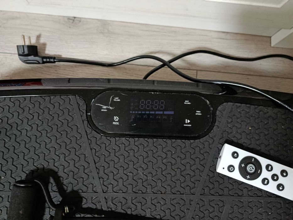 Placă vibrantă Go4Fit V2000 | Bluetooth | Telecomandă + benzi | 6 luni vechime