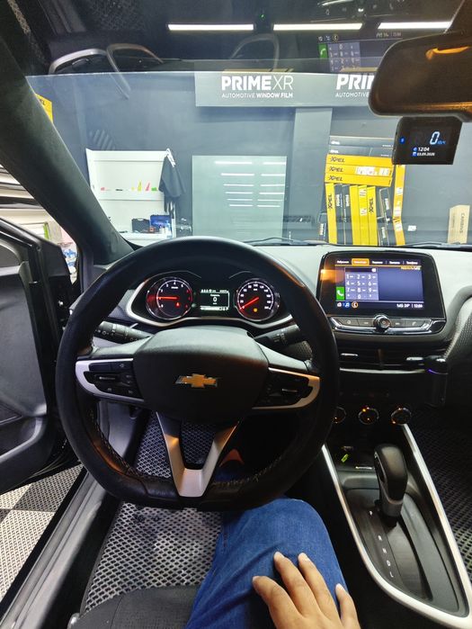 Chevrolet onix ltz sotiladi
