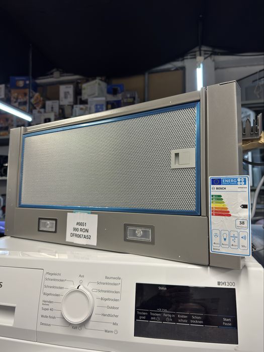 Hota încorporabilă telescopică  728 m³/h  Bosch DFR067A52