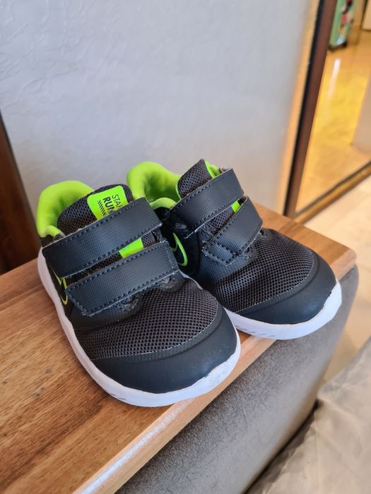 Маратонки за момче от 21,22 номер