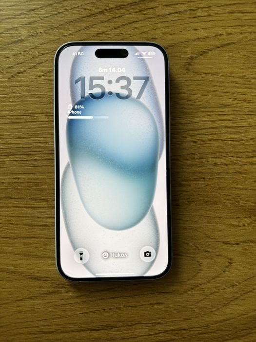 Продавам Iphone 15