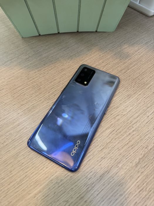 Продам телефон оппо