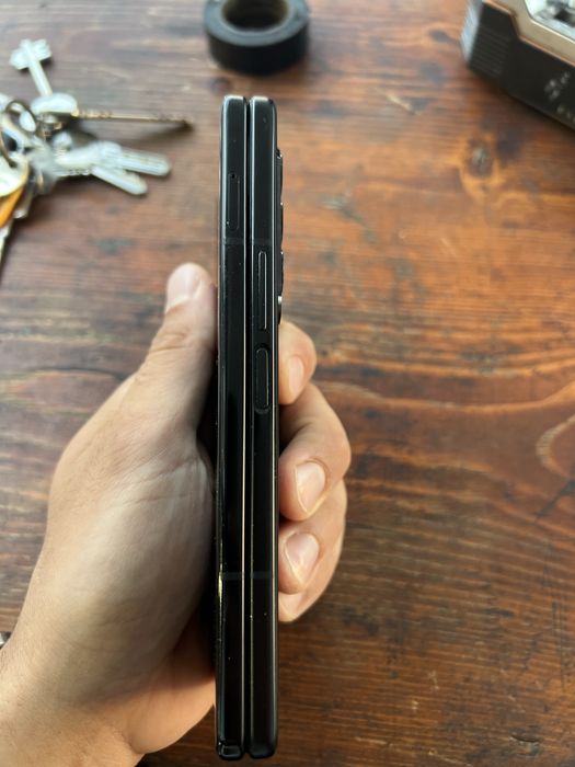Samsung galaxy z fold 3
