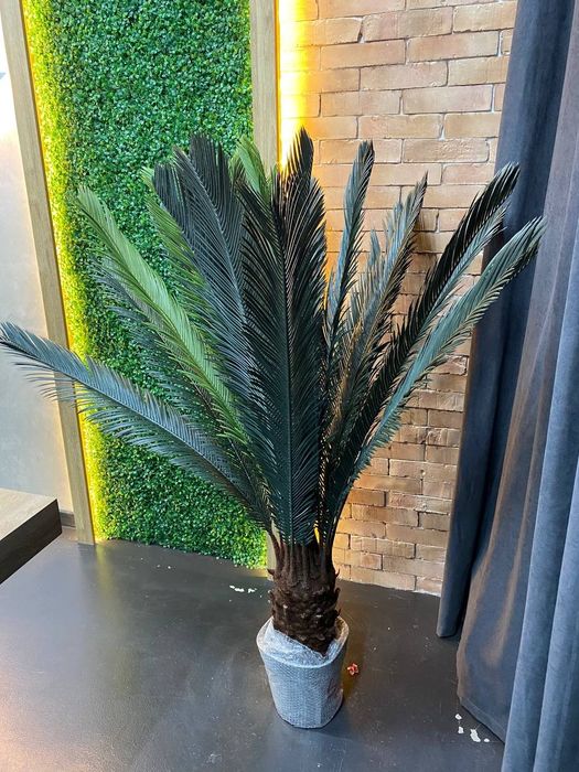 Искусственные деревья в горшках в большом ассортименте