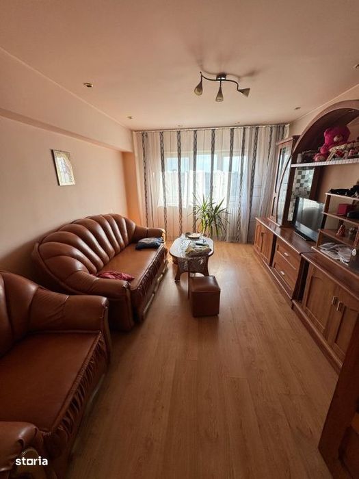 Apartament 3 camere decomandate, et 4 , Craiovita Noua