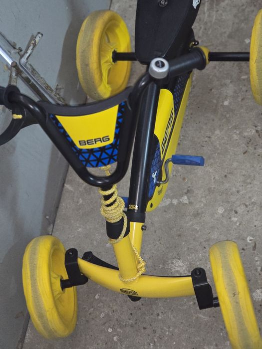 детска картинг количка с педали Berg - като нова