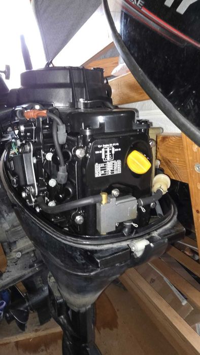 Barca Motocraft Fish cu motor Mercury 9.9