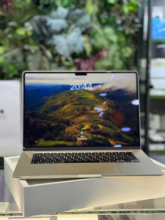 MacBook Air 15 M2 8/256gb EAC