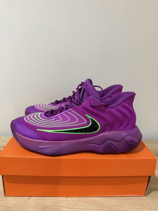 Продавам обувки nike