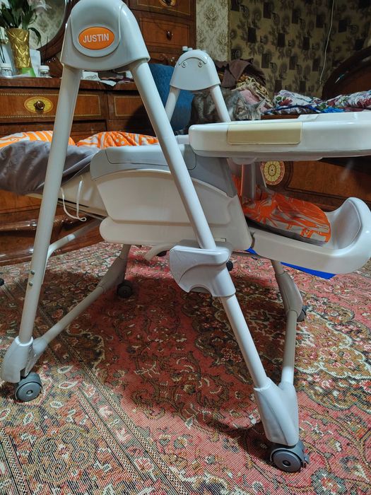 Детский стульчик для кормление