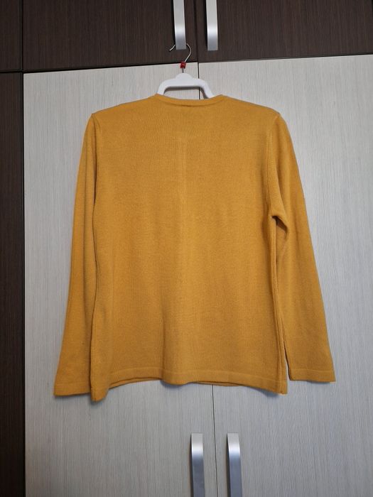 Cardigan galben cu nasturi