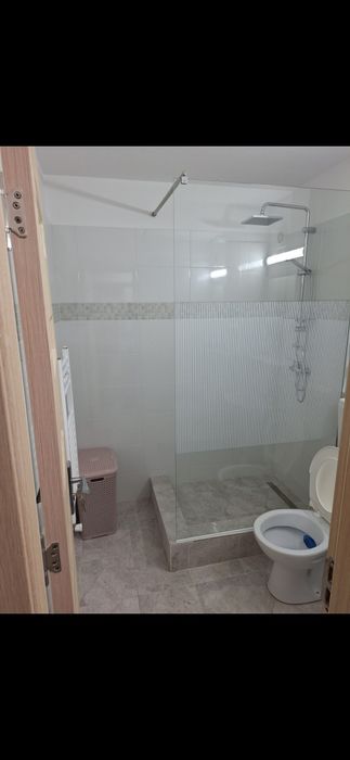 Proprietar,vând garsonieră!