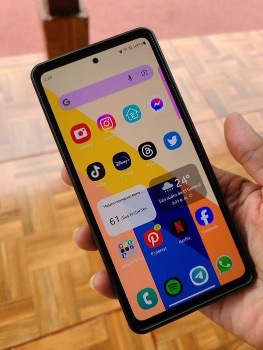 Самсунг S20FE 128/6 4500емкость