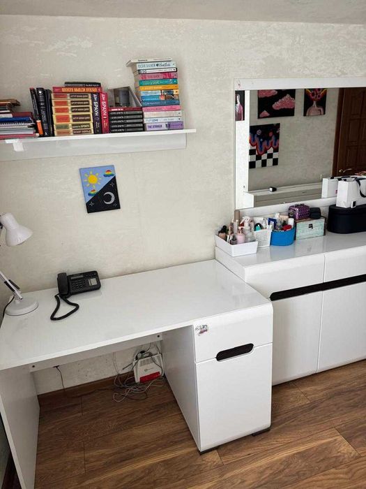 Спальный гарнитур