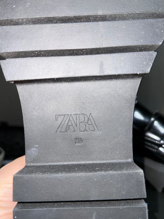 Продам Zara лоферы