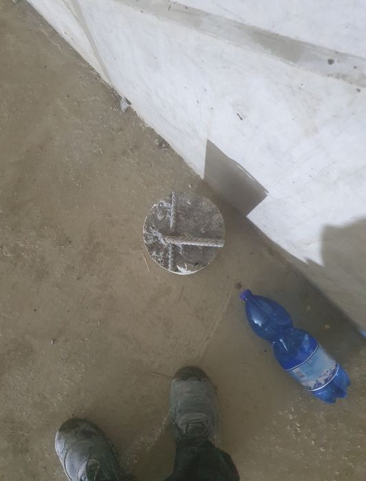 Servicii profesionale de carotare a betonului.