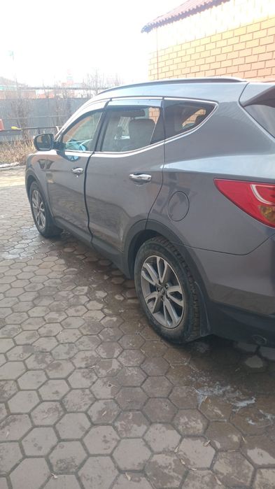Продам Hyundai Santa fe 2014 года