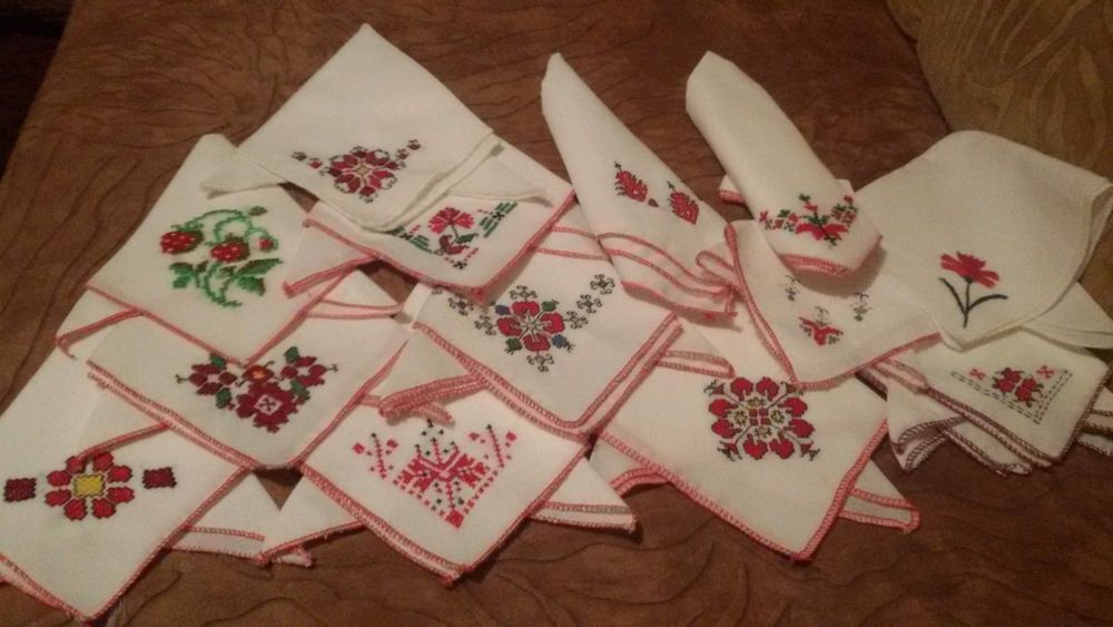 Кърпички с  ръчна бродерия