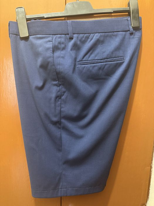 Pantaloni scurti - lungi  H&M barbati eleganti