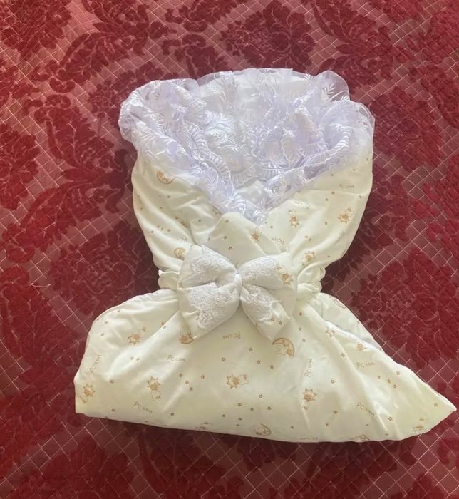 Продам конверт на выписку