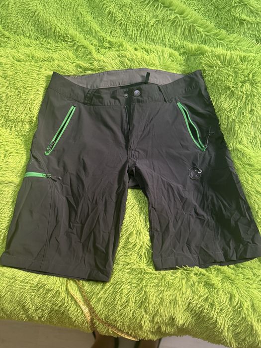 Pantaloni scurti Mammut