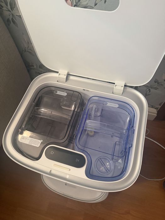 Продам робот моющий пылесос Dreame