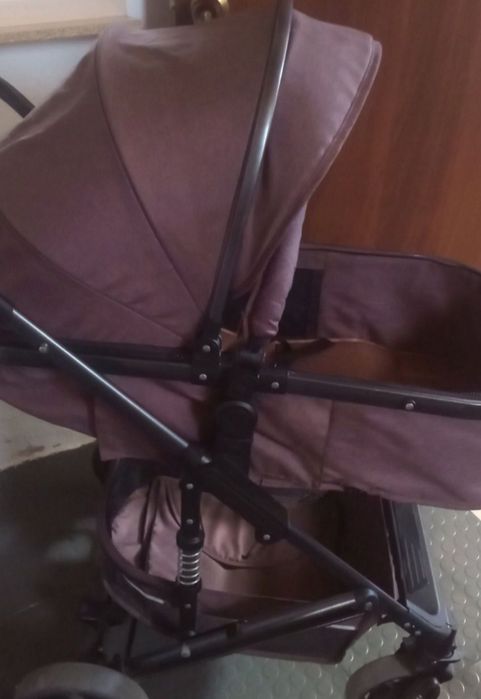 Каляска сатылады бір жыл ұсталған