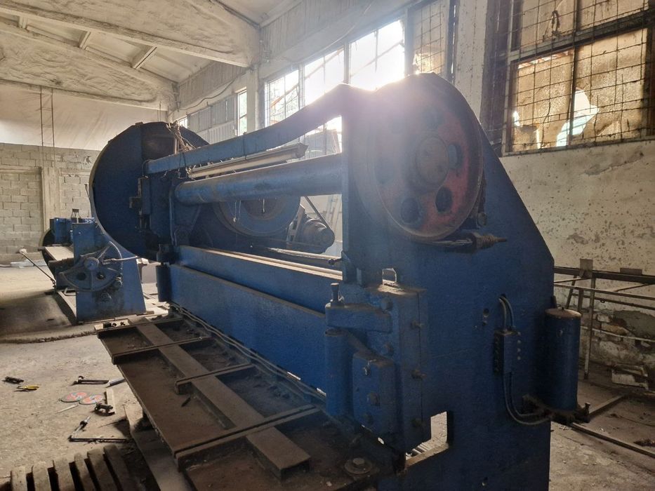 Гильотинная резка