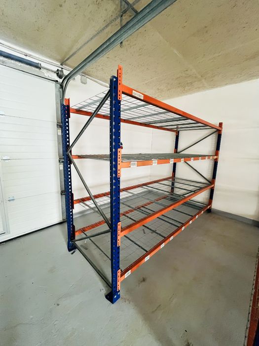 Rafturi metalice pentru pameti