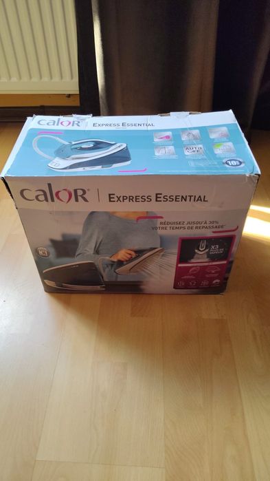 Statie de calcat Calor SV6115C0, 2200 W, 120 g/min, alb, 1.4 L Nou