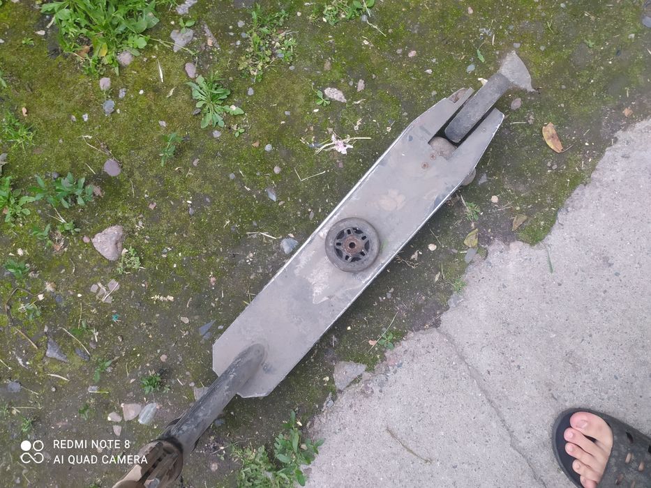 Самокат (можно на дитали)