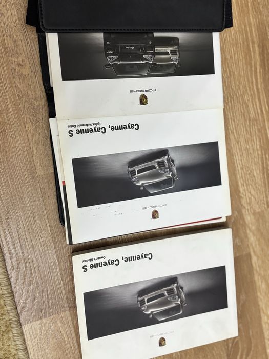 PORSCHE CAYENNE  кітабі книга