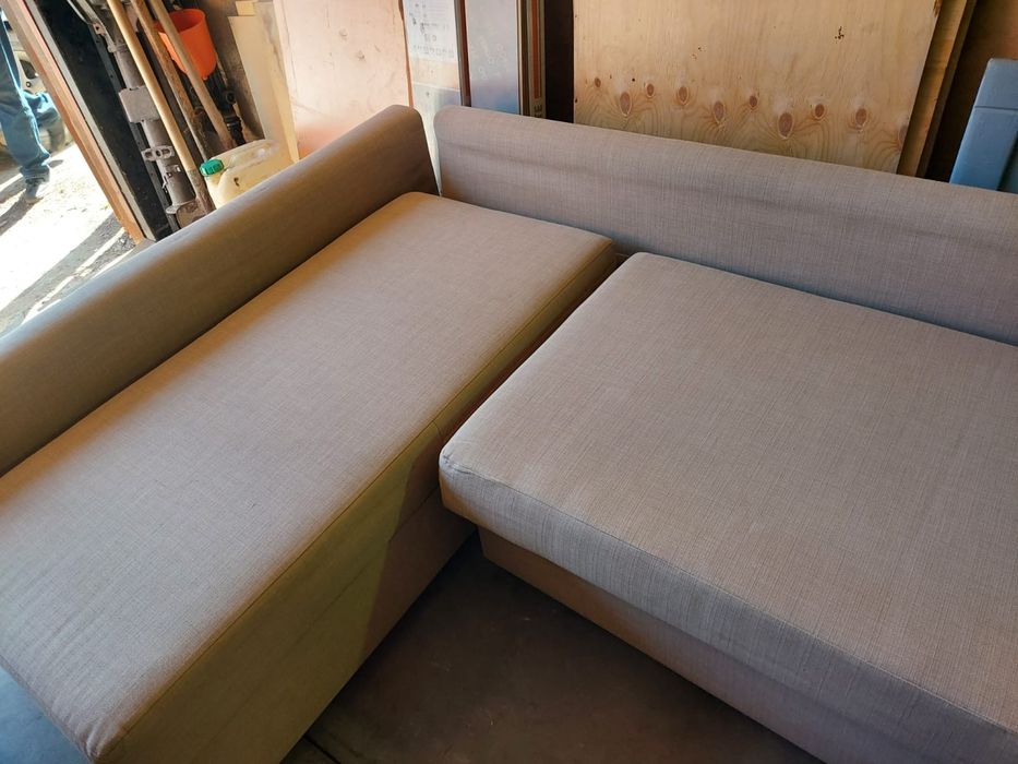 Диван новый срочно продам !