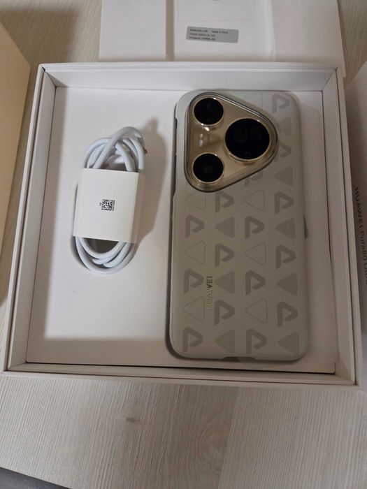 Huawei Pura 80 Ultra 512GB Gold - Full Box - Garanție RO- Impecabil