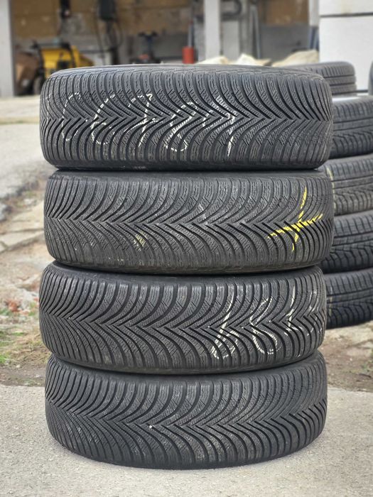 Зимни гуми 215 60 17 Michelin Alpin 5 ДОТ 3016 4 броя Цена 100лв