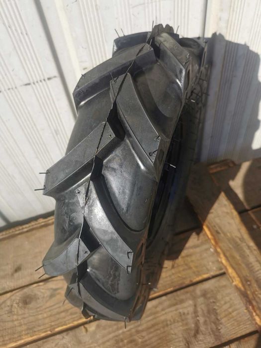 Нови гуми Billas 4.00-8 BL-110 PR4