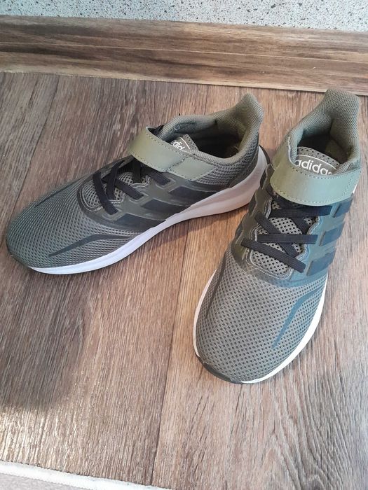 Детски маратонки Адидас размер 33