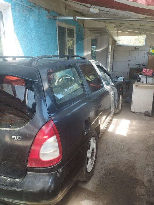 Продам машину Daewoo Nubira
